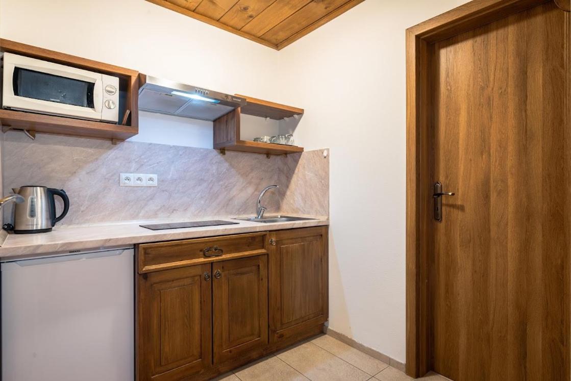 Apartmanovy Dom Vila Maros Pavcina Lehota  Exterior photo